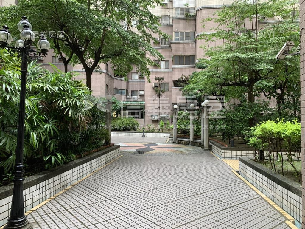 選我～工學天下三房附車位房屋室內格局與周邊環境