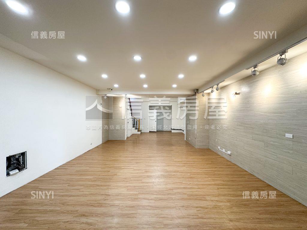 巨蛋邊間面寬｜正三樓店面房屋室內格局與周邊環境