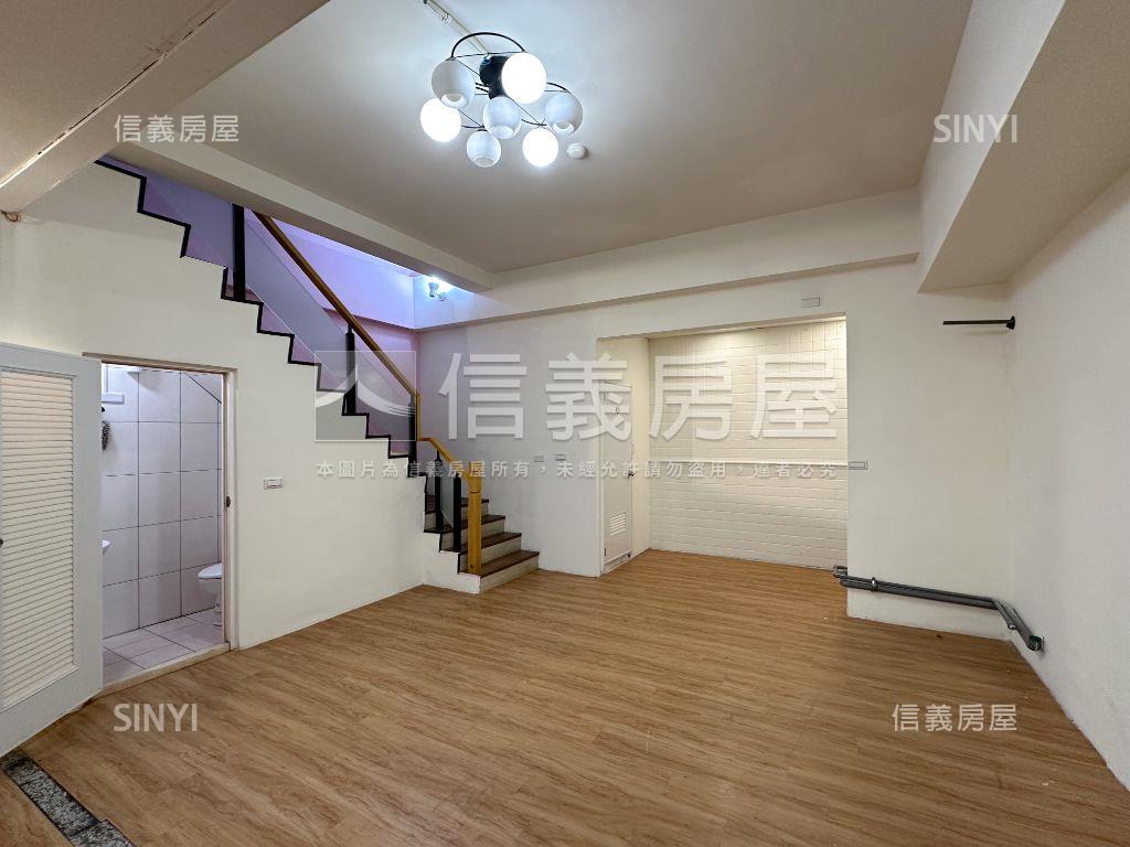 巨蛋邊間面寬｜正三樓店面房屋室內格局與周邊環境