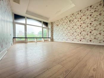 臺灣大道ＳＯＧＯ旁雙店面