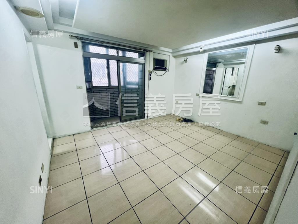 專任松江路雙併華廈＋車位房屋室內格局與周邊環境