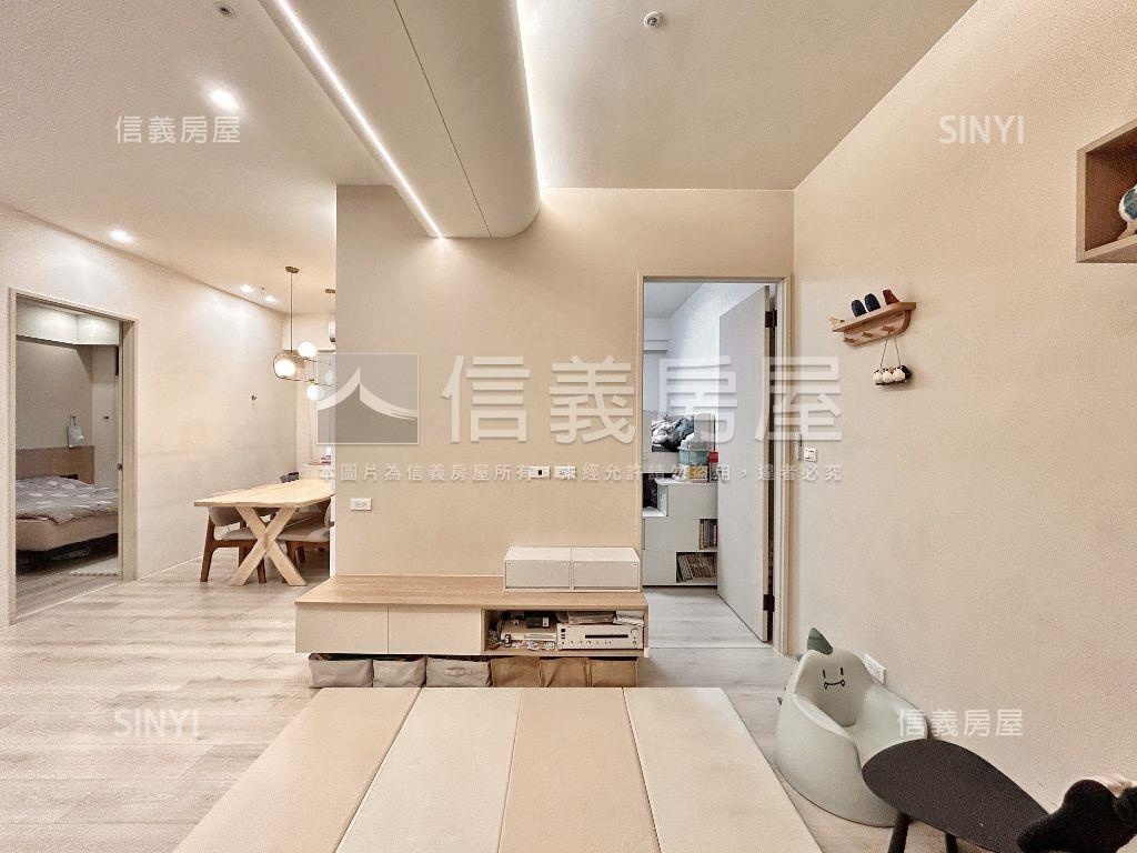 副都心旺年匯兩房車位房屋室內格局與周邊環境