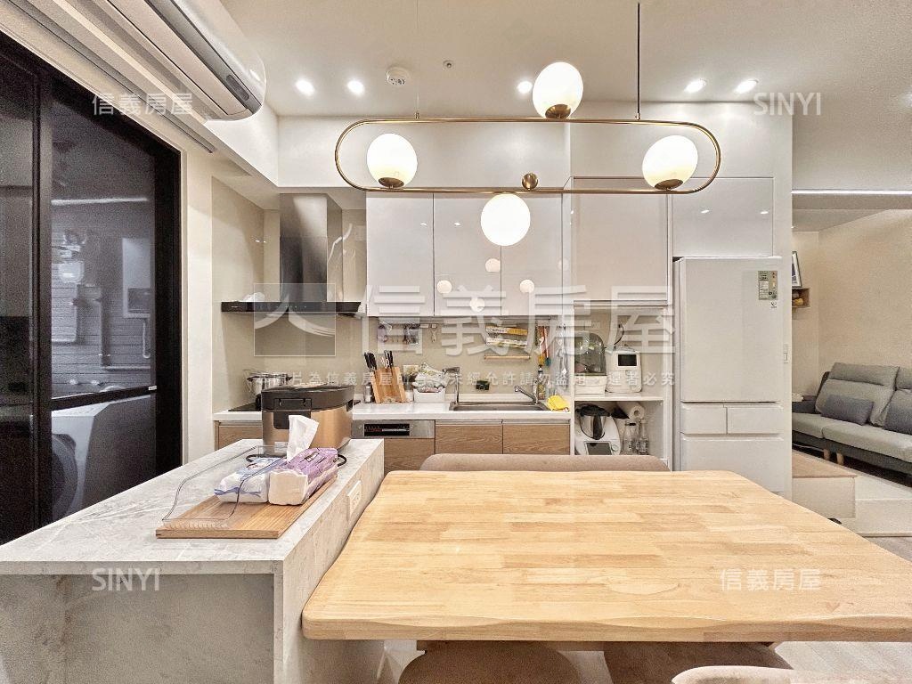 副都心旺年匯兩房車位房屋室內格局與周邊環境