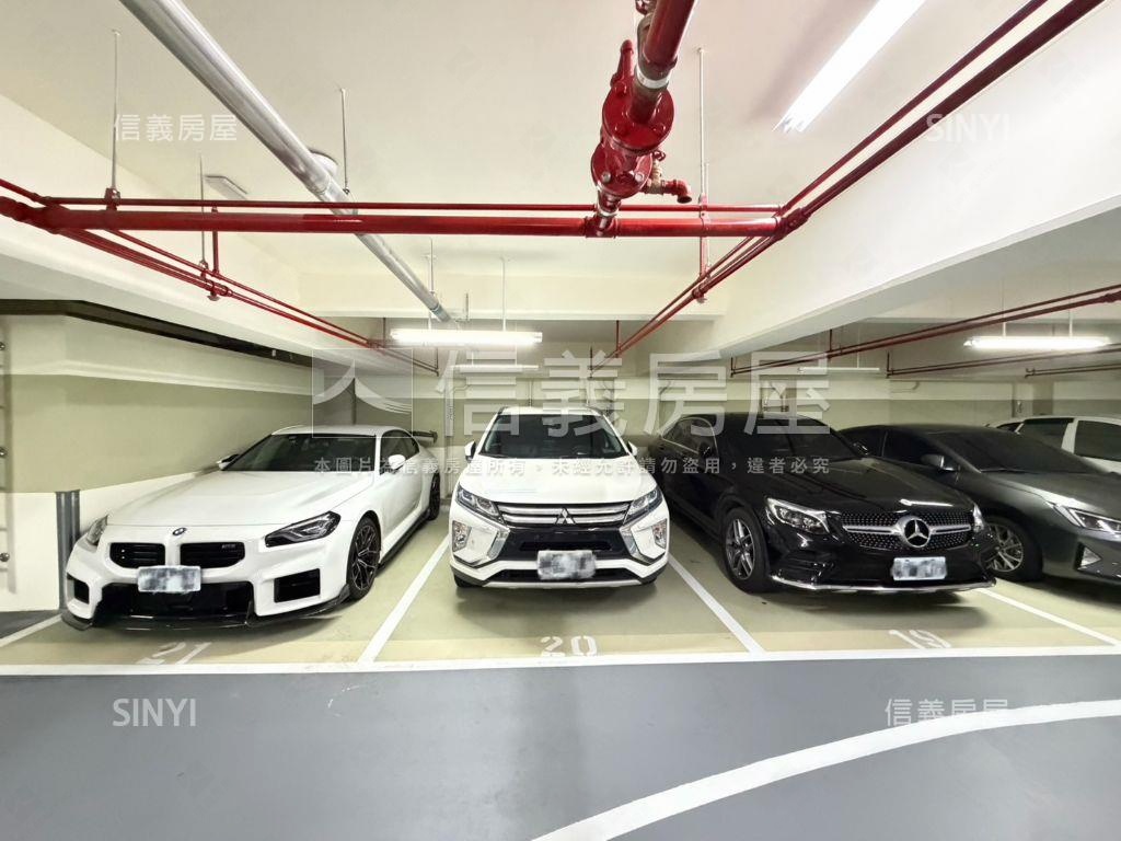 副都心旺年匯兩房車位房屋室內格局與周邊環境