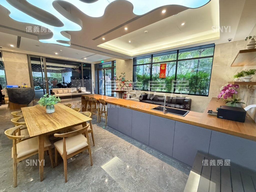 副都心旺年匯兩房車位房屋室內格局與周邊環境