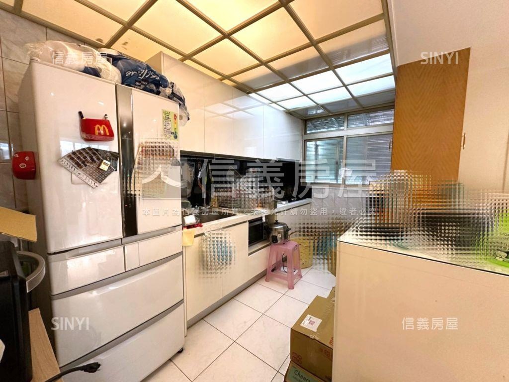近植物園捷運３房美寓房屋室內格局與周邊環境