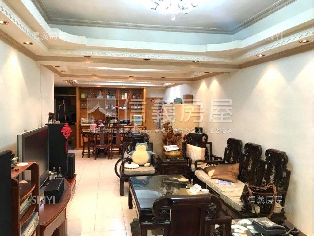 小巨蛋靜巷頂加介壽學區房屋室內格局與周邊環境