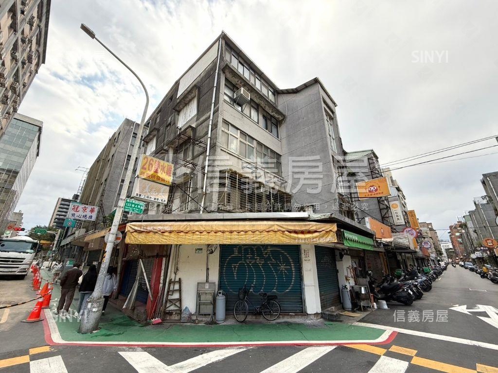 小巨蛋靜巷頂加介壽學區房屋室內格局與周邊環境