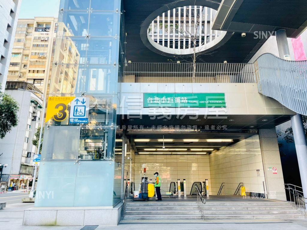小巨蛋靜巷頂加介壽學區房屋室內格局與周邊環境