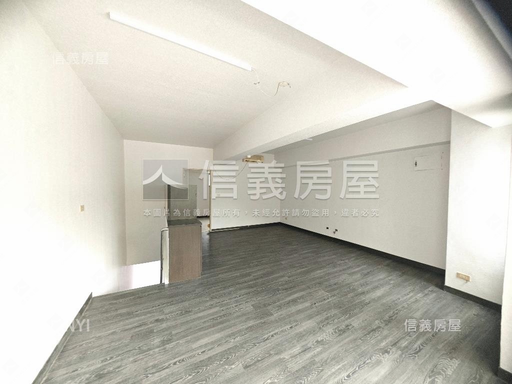 世貿松德正邊間店面房屋室內格局與周邊環境