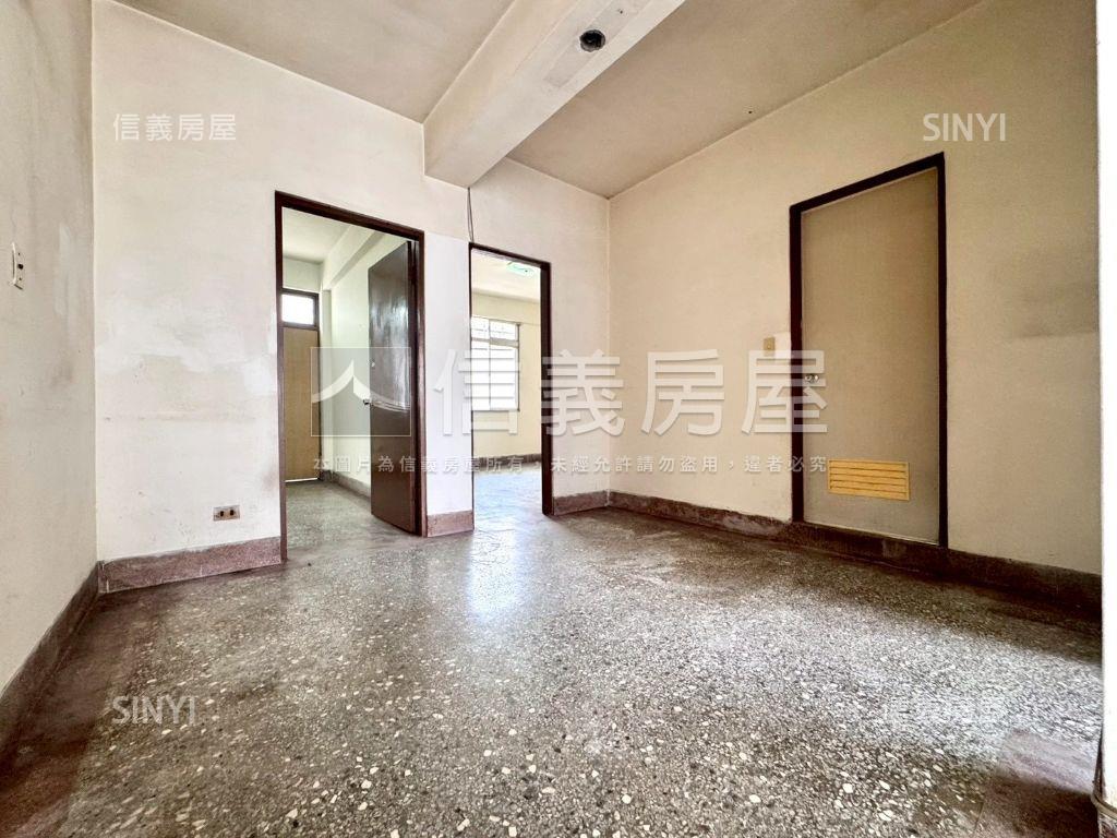 太原車站北華街頂加公寓房屋室內格局與周邊環境
