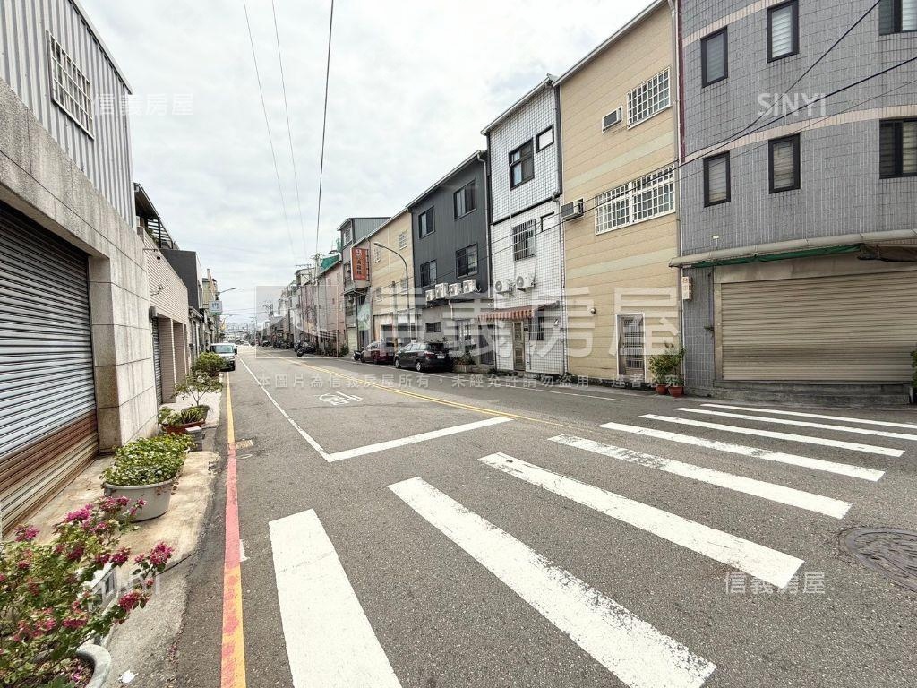 大里立新震後角間透天店面房屋室內格局與周邊環境