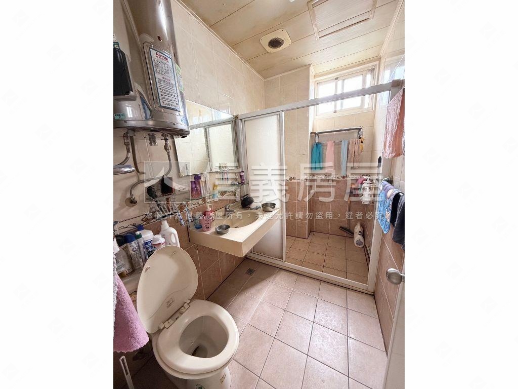 大里立新震後角間透天店面房屋室內格局與周邊環境