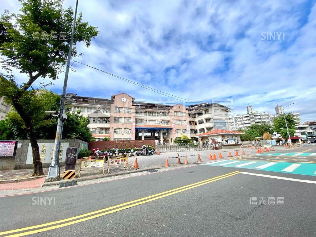 大里立新震後角間透天店面房屋室內格局與周邊環境