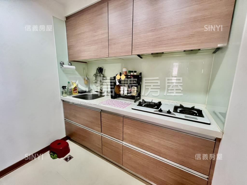 稀有高樓，近捷運樸石三房房屋室內格局與周邊環境