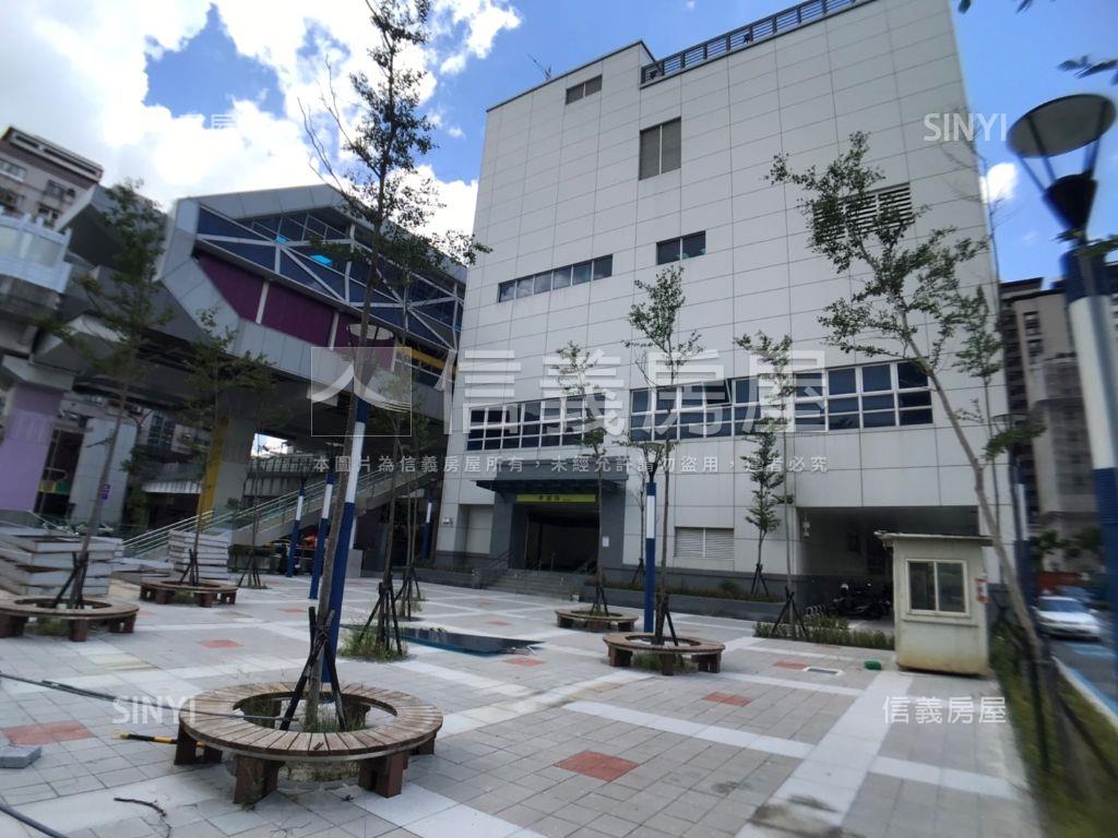 環狀幸福燙金店面房屋室內格局與周邊環境