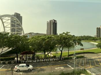 高大益群橋旁活巷透天