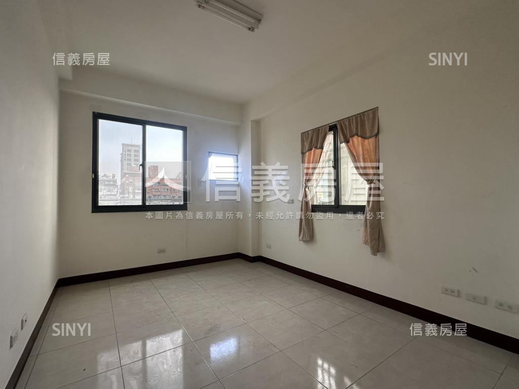 面河景多元墅房屋室內格局與周邊環境