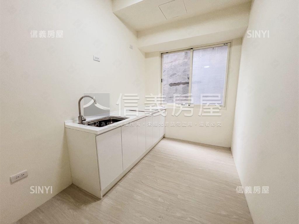 北投捷運３房車位房屋室內格局與周邊環境