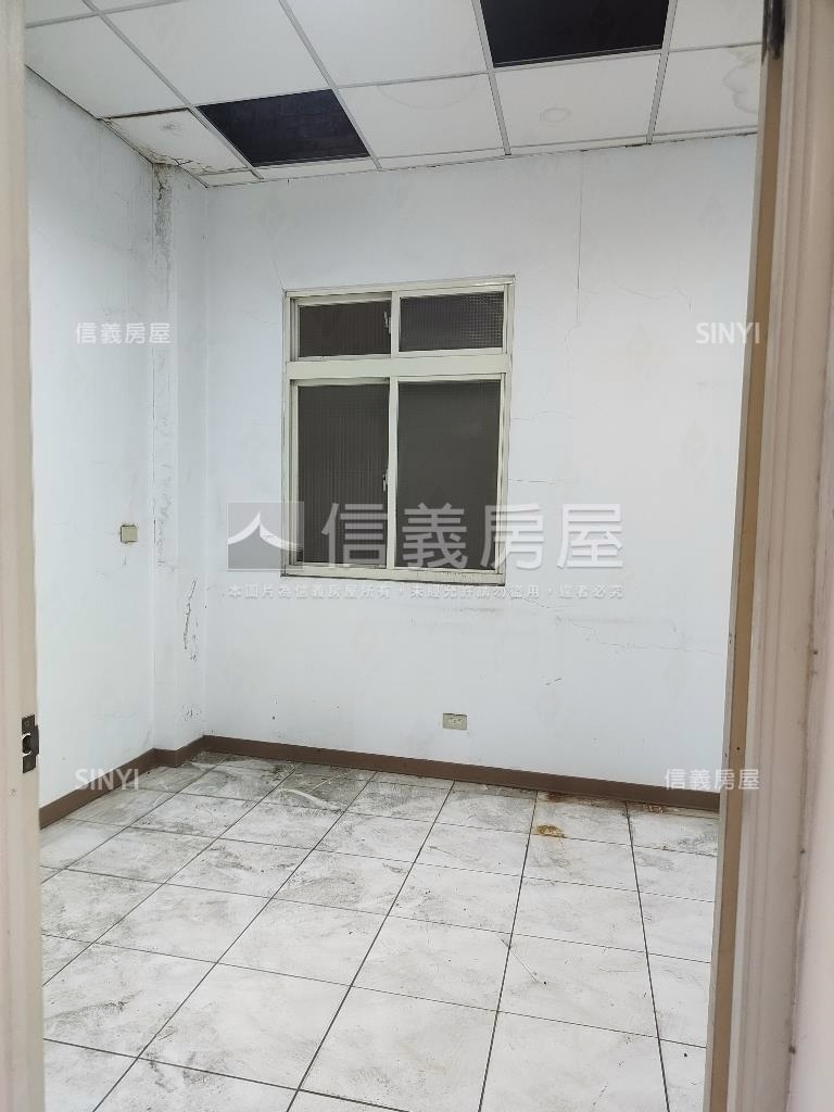 工廠透天房屋室內格局與周邊環境