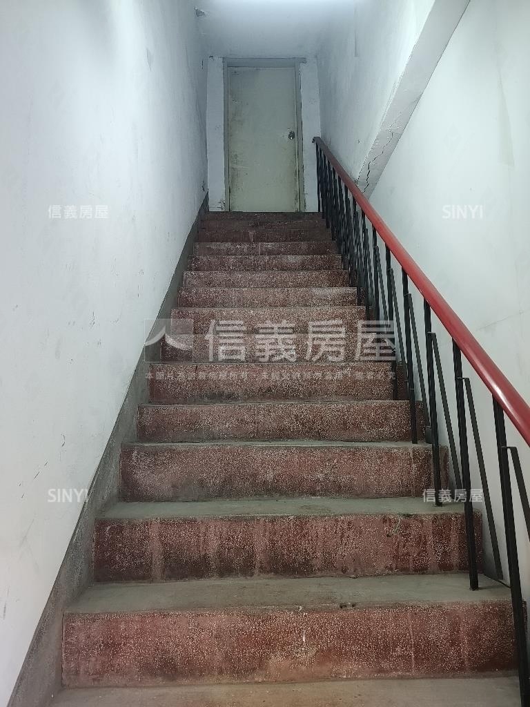 工廠透天房屋室內格局與周邊環境