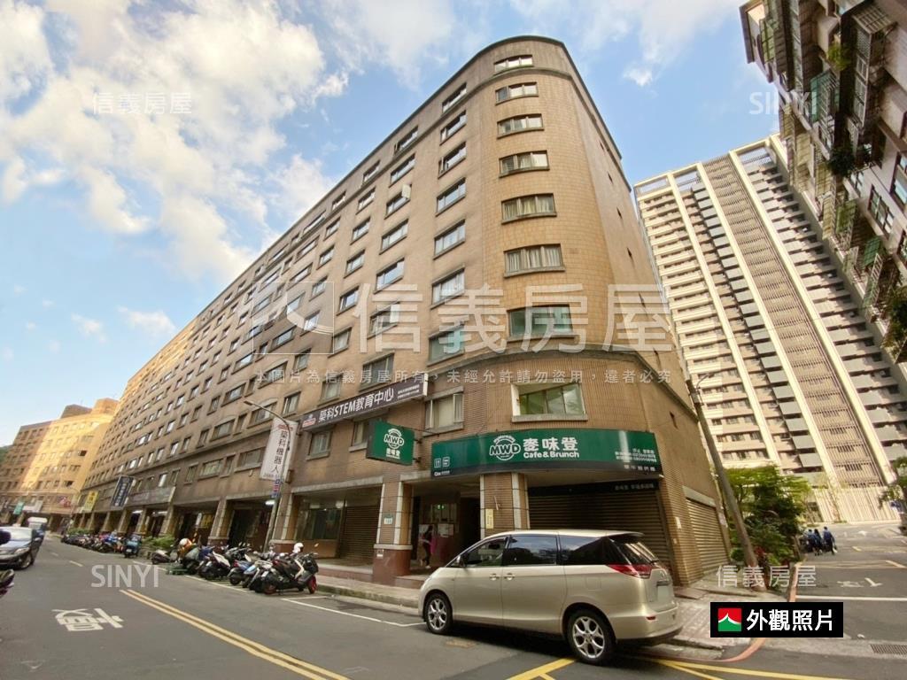 皇家帝寶三房．雙衛有開窗房屋室內格局與周邊環境