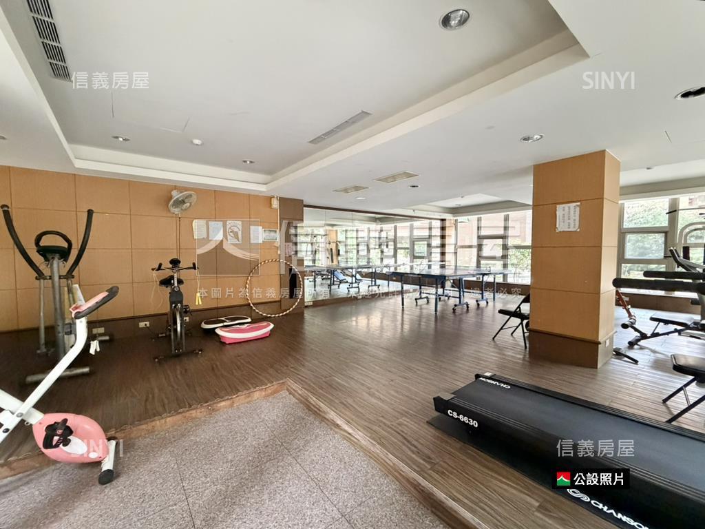 皇家帝寶三房．雙衛有開窗房屋室內格局與周邊環境