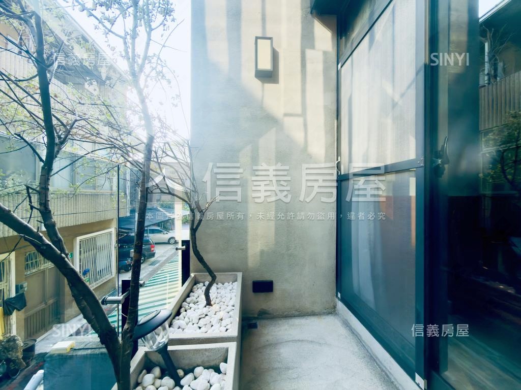 東區林森工業風多功能透天房屋室內格局與周邊環境