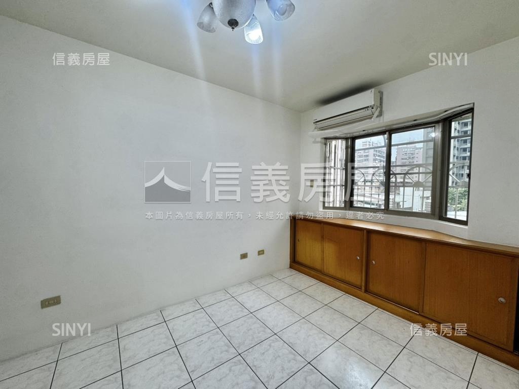 土城重劃－中正豪門大三房房屋室內格局與周邊環境