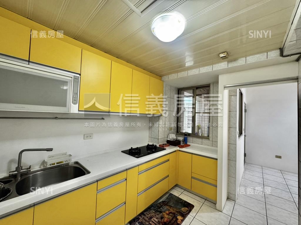 土城重劃－中正豪門大三房房屋室內格局與周邊環境