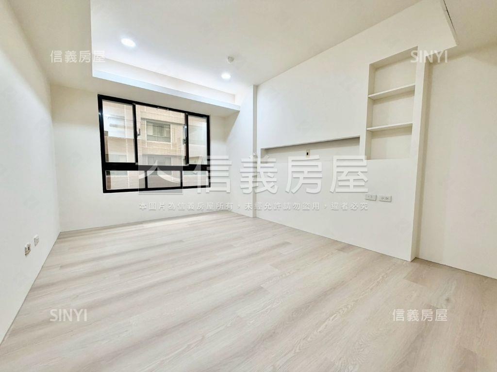 【世紀皇家】外棟三房房屋室內格局與周邊環境