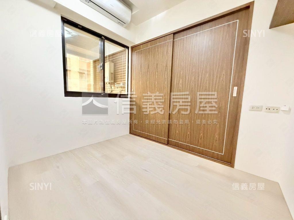 【世紀皇家】外棟三房房屋室內格局與周邊環境