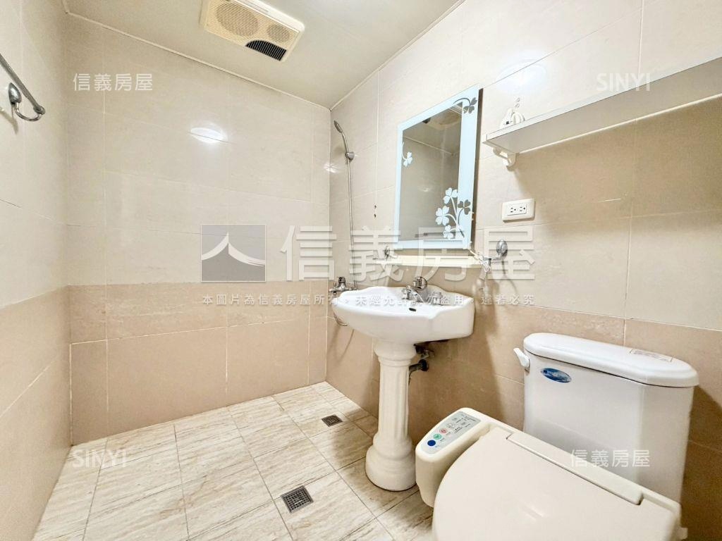 【世紀皇家】外棟三房房屋室內格局與周邊環境