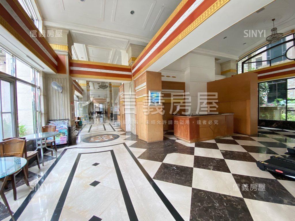 【世紀皇家】外棟三房房屋室內格局與周邊環境