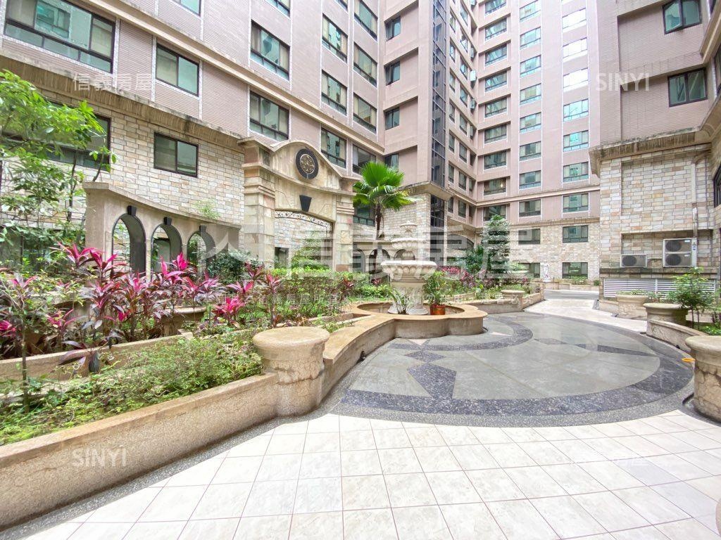 【世紀皇家】外棟三房房屋室內格局與周邊環境