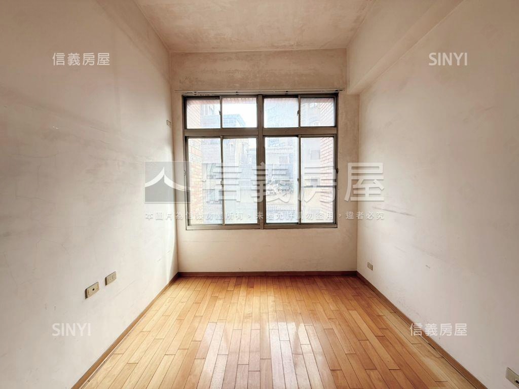 忠孝璞園Ω挑高三房房屋室內格局與周邊環境