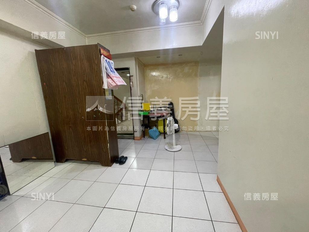 幸福華城●一樓三房房屋室內格局與周邊環境