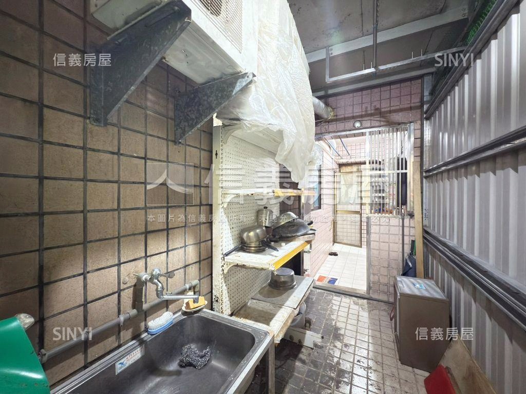 幸福華城●一樓三房房屋室內格局與周邊環境