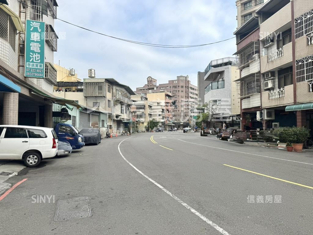 五福國中學區翻新三房車位房屋室內格局與周邊環境