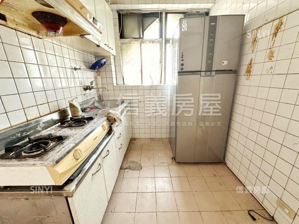 永安市場捷運３房房屋室內格局與周邊環境