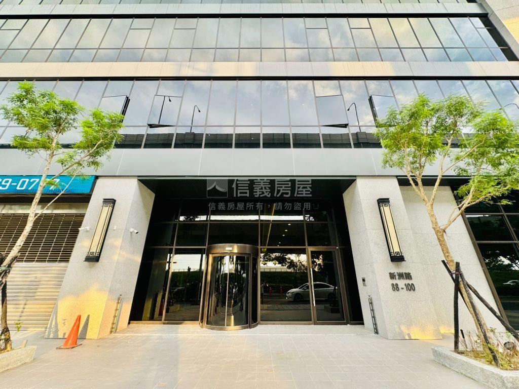 智富時代氣派挑高廠辦店面房屋室內格局與周邊環境