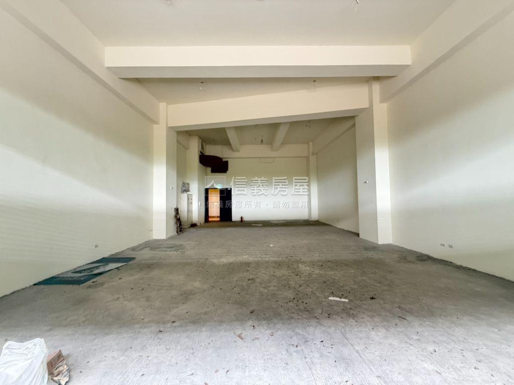 智富時代氣派挑高廠辦店面房屋室內格局與周邊環境