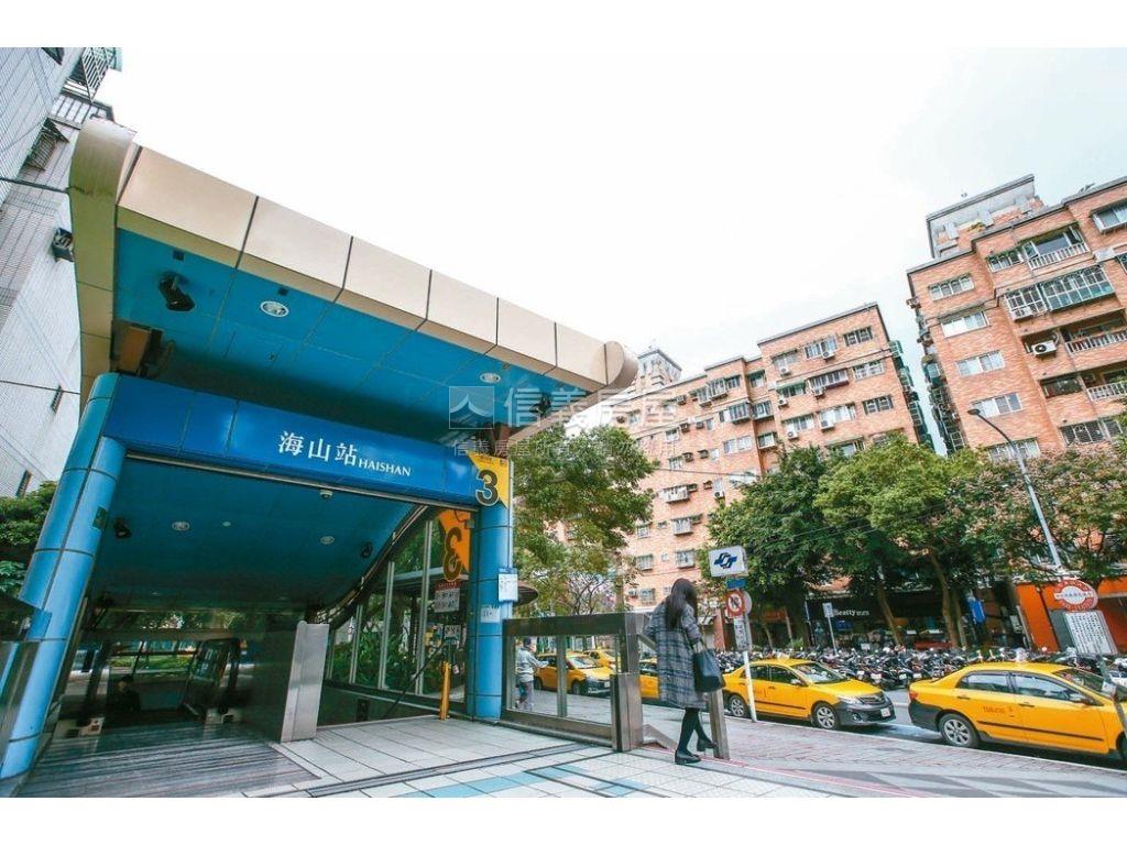 智富時代氣派挑高廠辦店面房屋室內格局與周邊環境