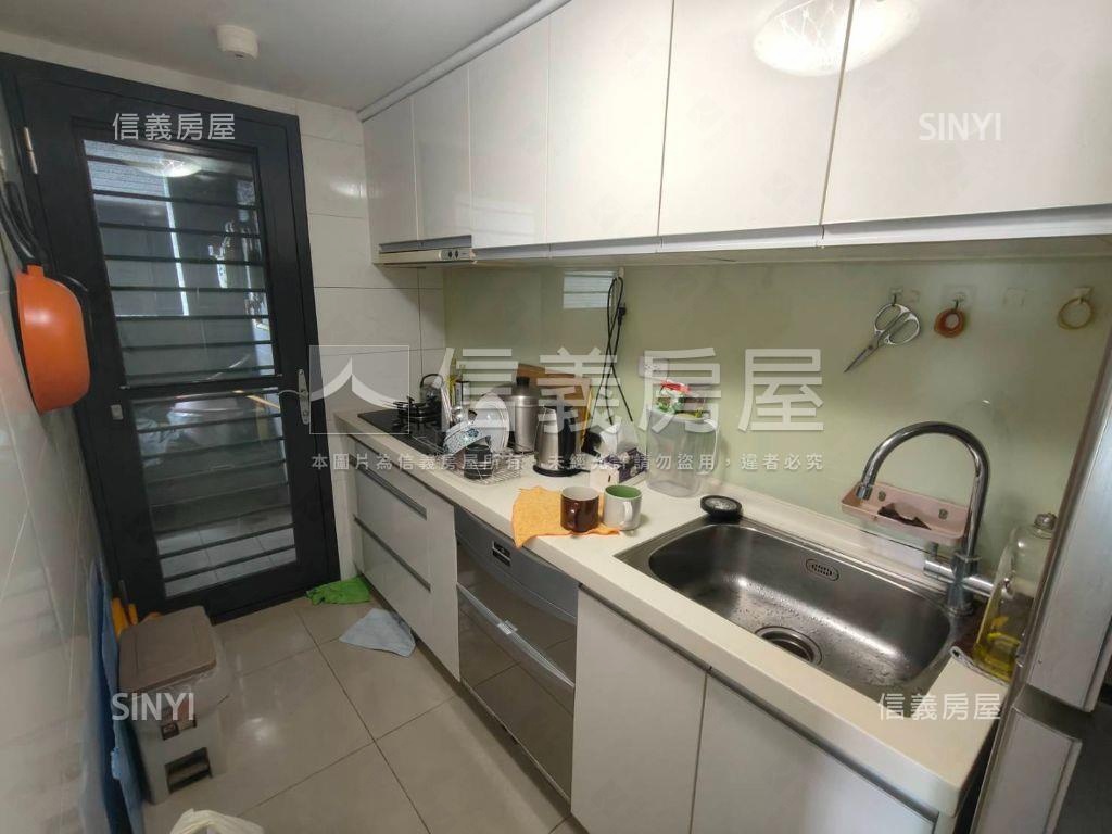 綠意盎然河美御景四房車位房屋室內格局與周邊環境