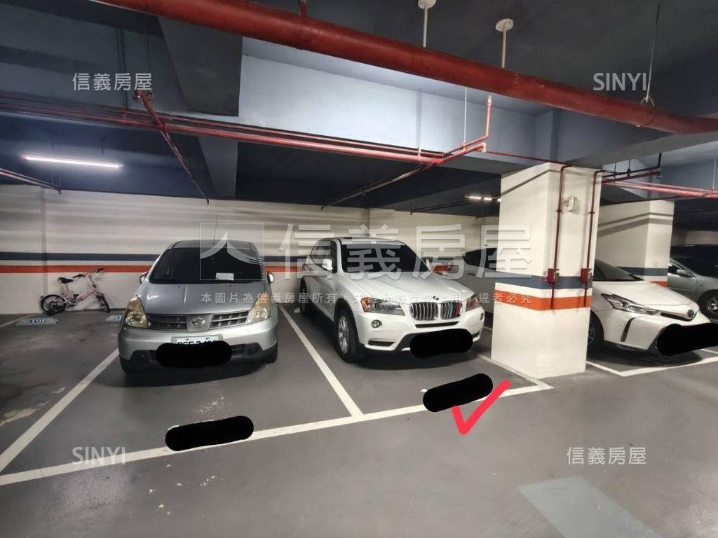 綠意盎然河美御景四房車位房屋室內格局與周邊環境