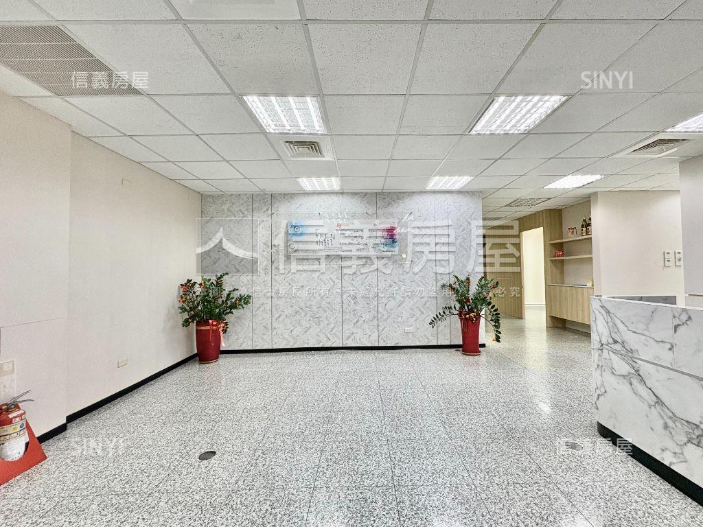 亞灣中華經貿百坪商辦房屋室內格局與周邊環境