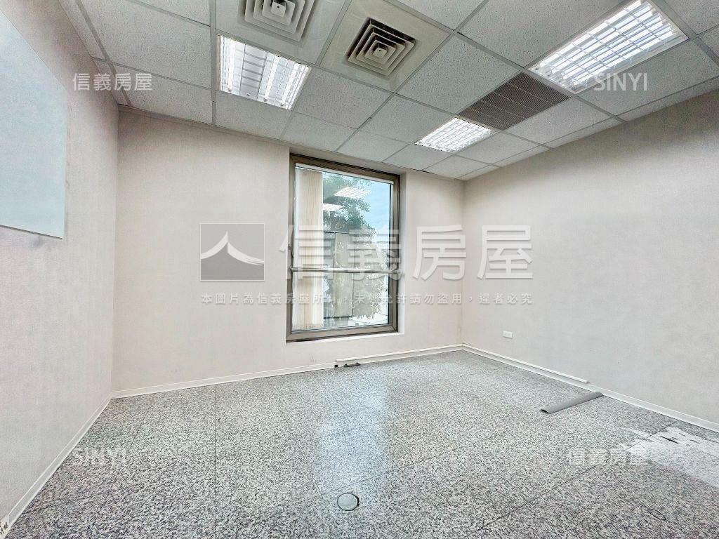 亞灣中華經貿百坪商辦房屋室內格局與周邊環境