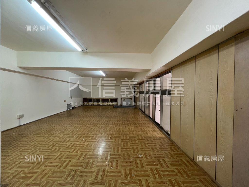 國凱華廈帶財辦房屋室內格局與周邊環境