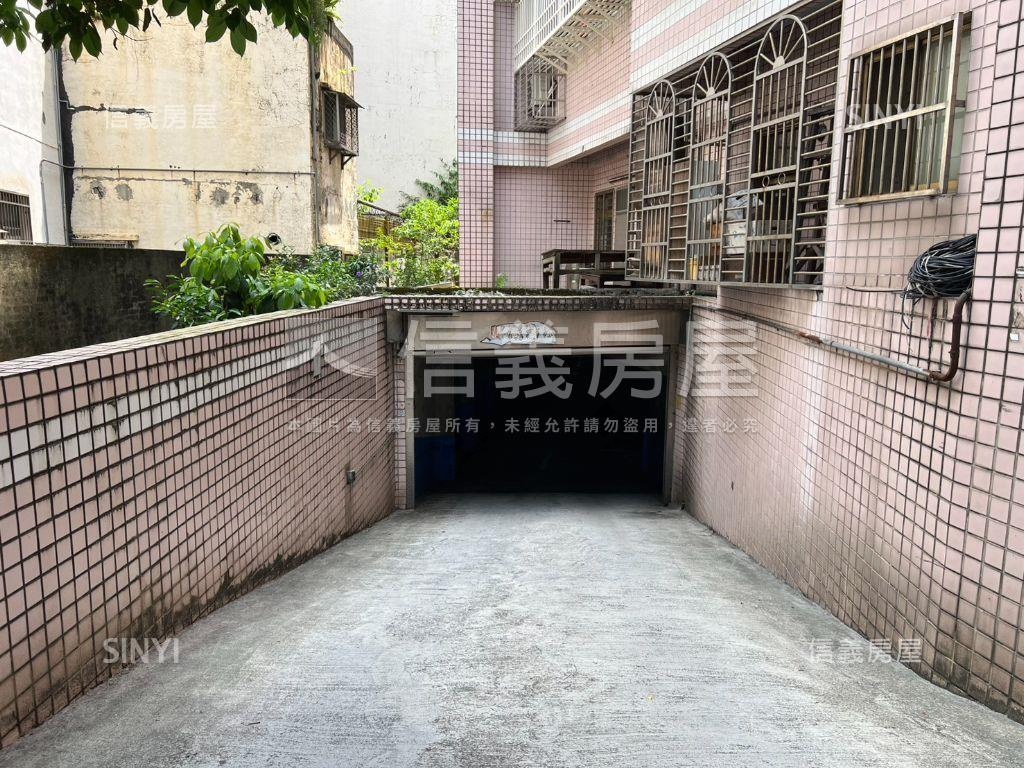 國凱華廈帶財辦房屋室內格局與周邊環境