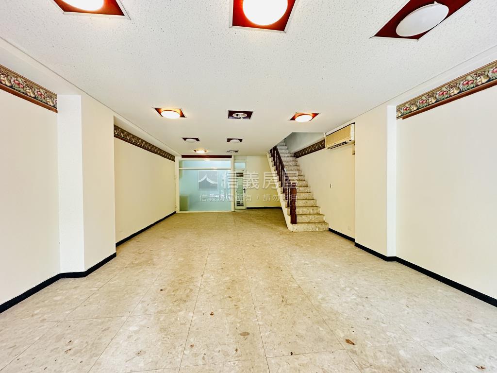 馬明潭・挑高學苑店辦房屋室內格局與周邊環境